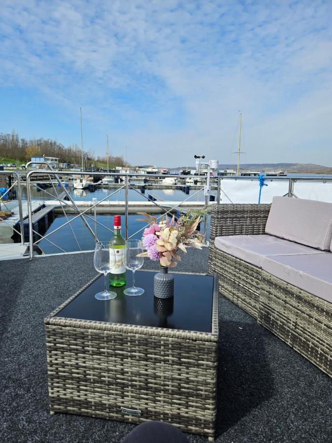 Mobiles Hausboot El'Milia Hotel Braunsbedra Ngoại thất bức ảnh